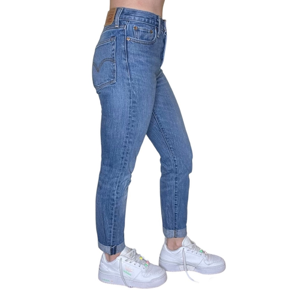 Levi’s Wedgie Jeans